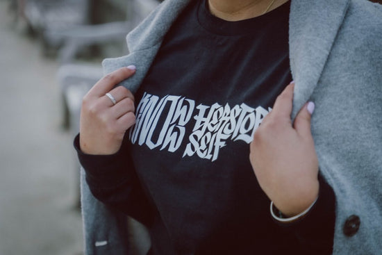 East Three x CH: T-Shirt "Know Herstory Self"